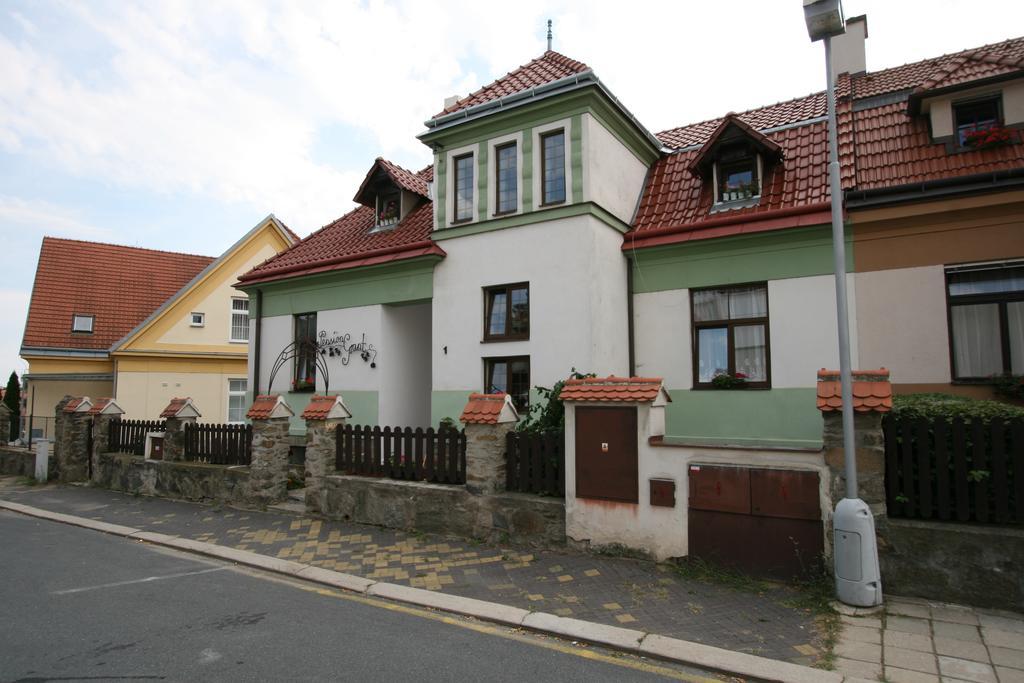 Pension Grant Lux Znojmo Exterior photo